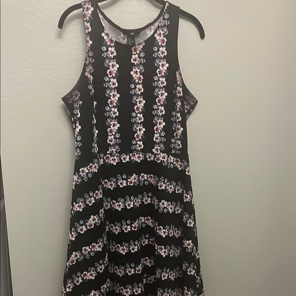 H&M Black and Pink Floral Dress in large